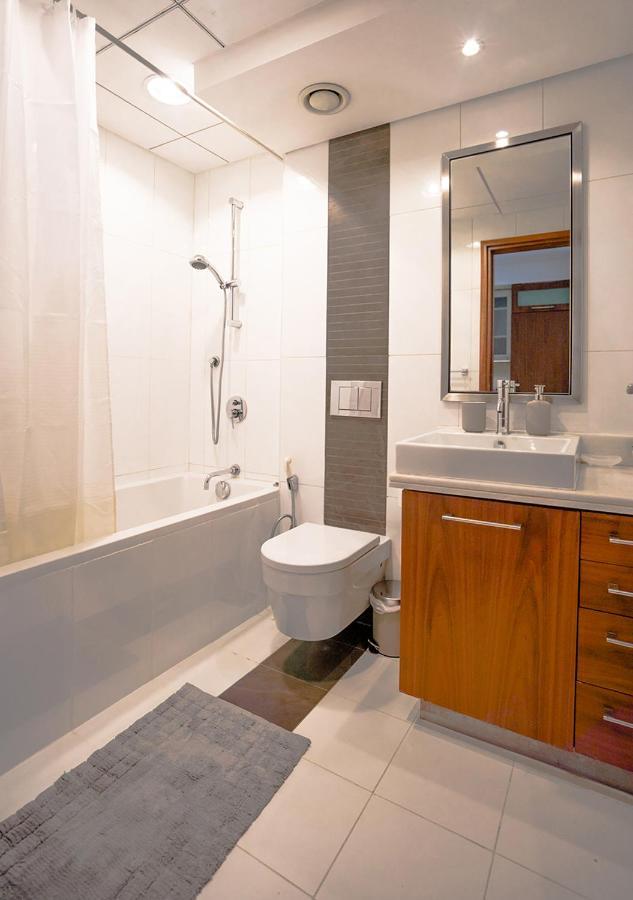 Nasma Luxury Stays - Boulevard Central Tower Дубай Екстериор снимка