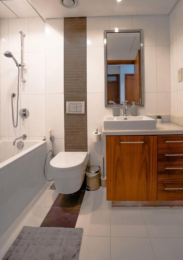 Nasma Luxury Stays - Boulevard Central Tower Дубай Екстериор снимка