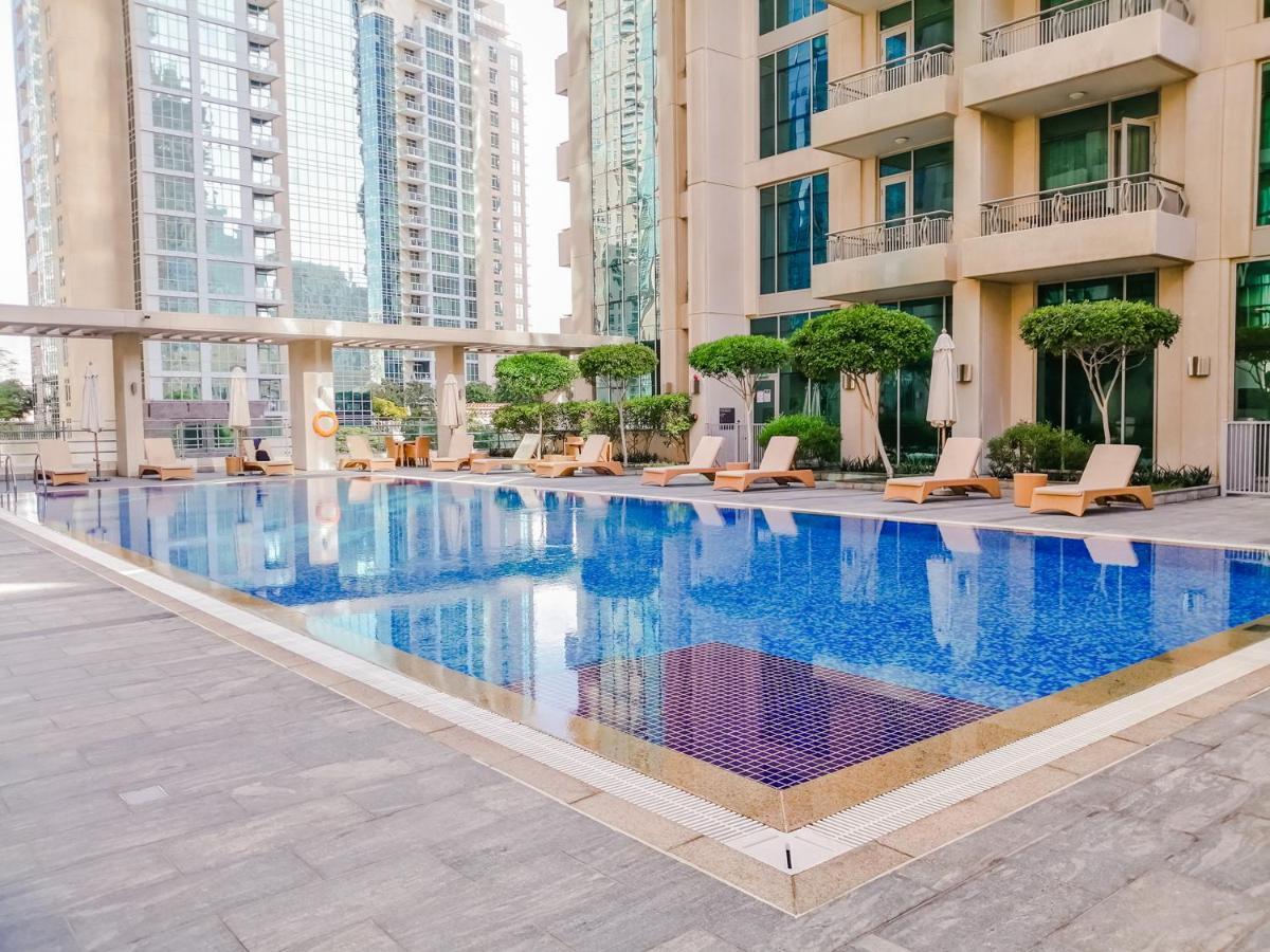 Nasma Luxury Stays - Boulevard Central Tower Дубай Екстериор снимка